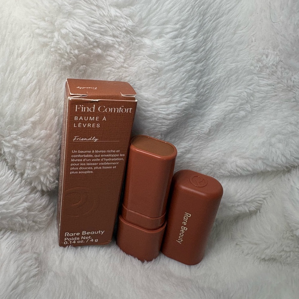 Rare Beauty Find Comfort Lip Balm - shade Friendly Brand New in Box